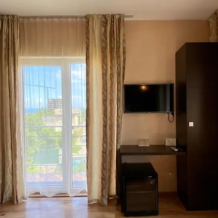 Hotel Gosti 3*